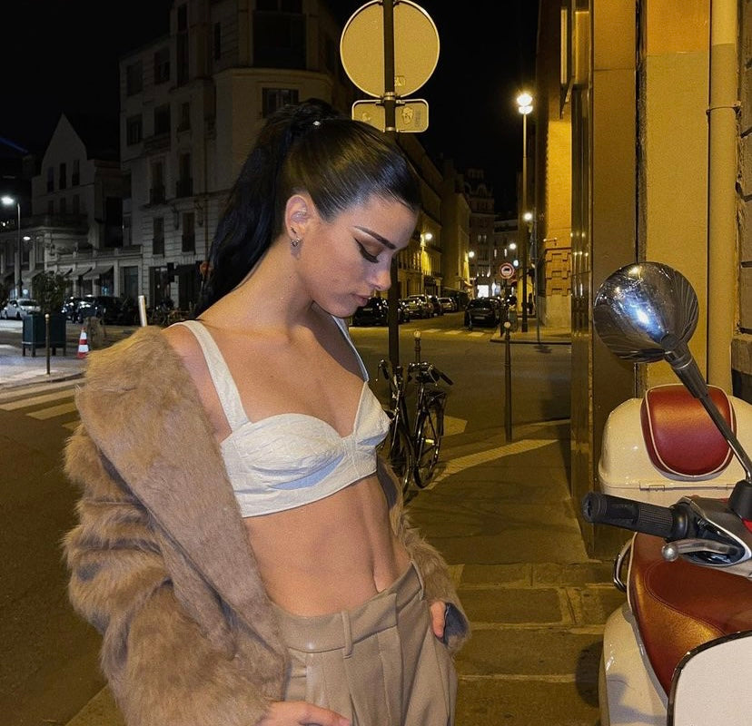 //DIXIE D'AMELIO// Pearl White Croc Bralette