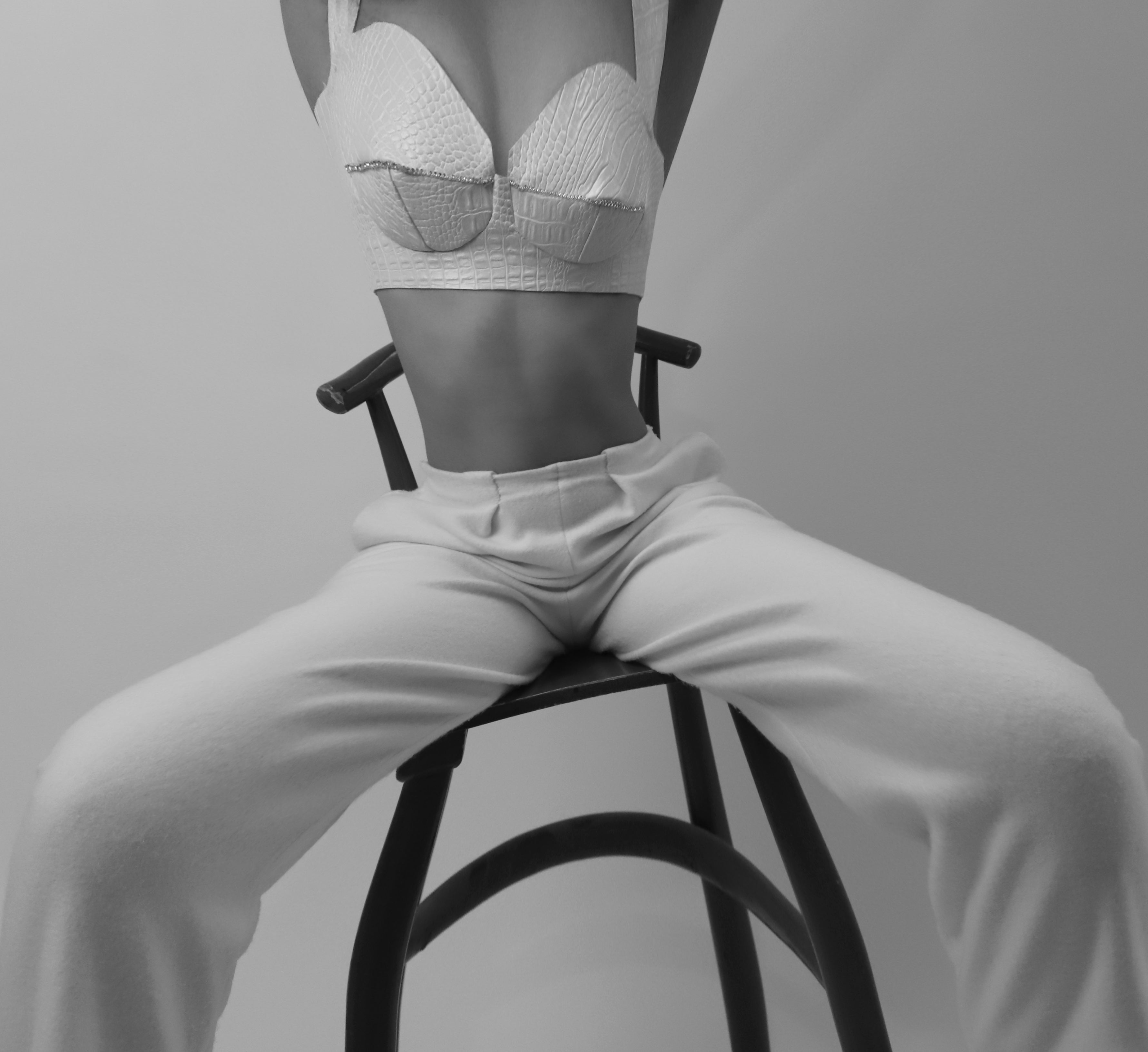 //DIXIE D'AMELIO// Pearl White Croc Bralette